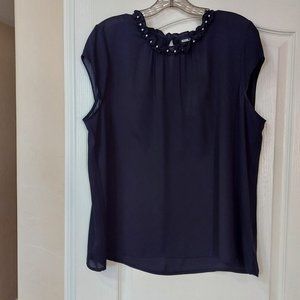 NWT Karl Lagerfeld Paris Davignon Pearl Neckline - Stitch Fix XL